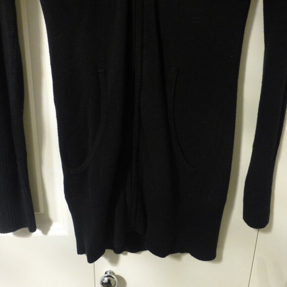 GUESS black long zip up sweater - Picture 4 of 10